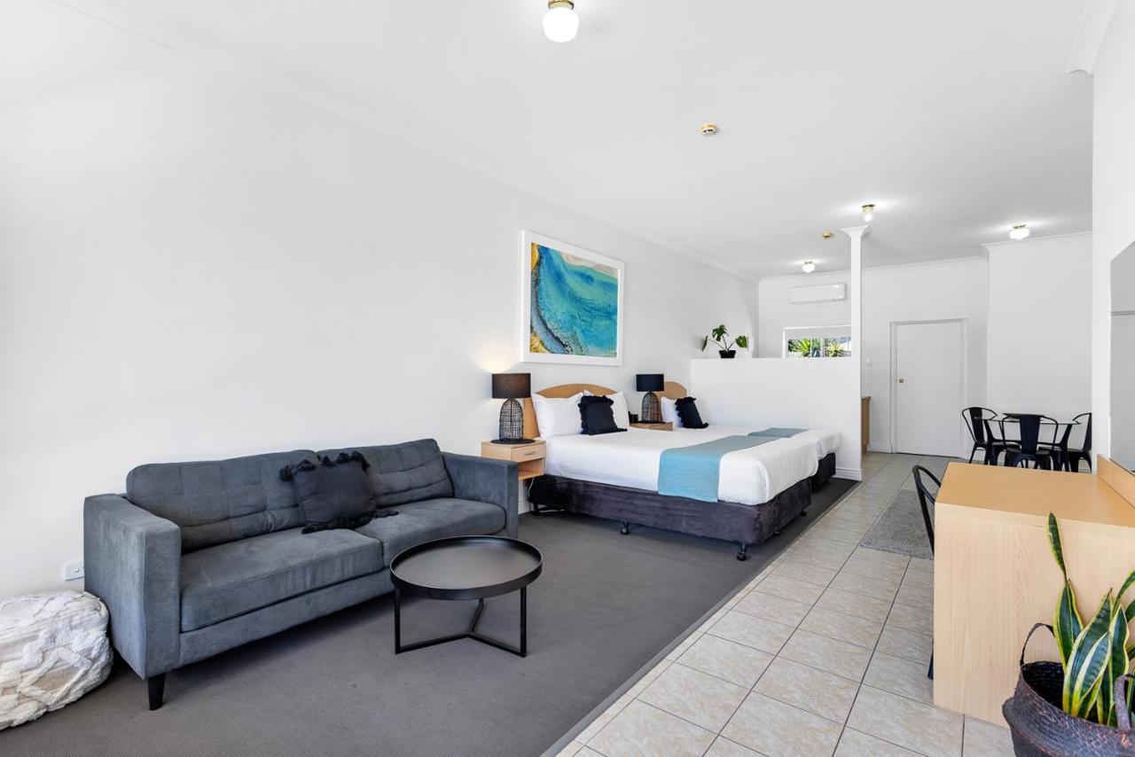 Coast Motel And Apartments Port Noarlunga Extérieur photo