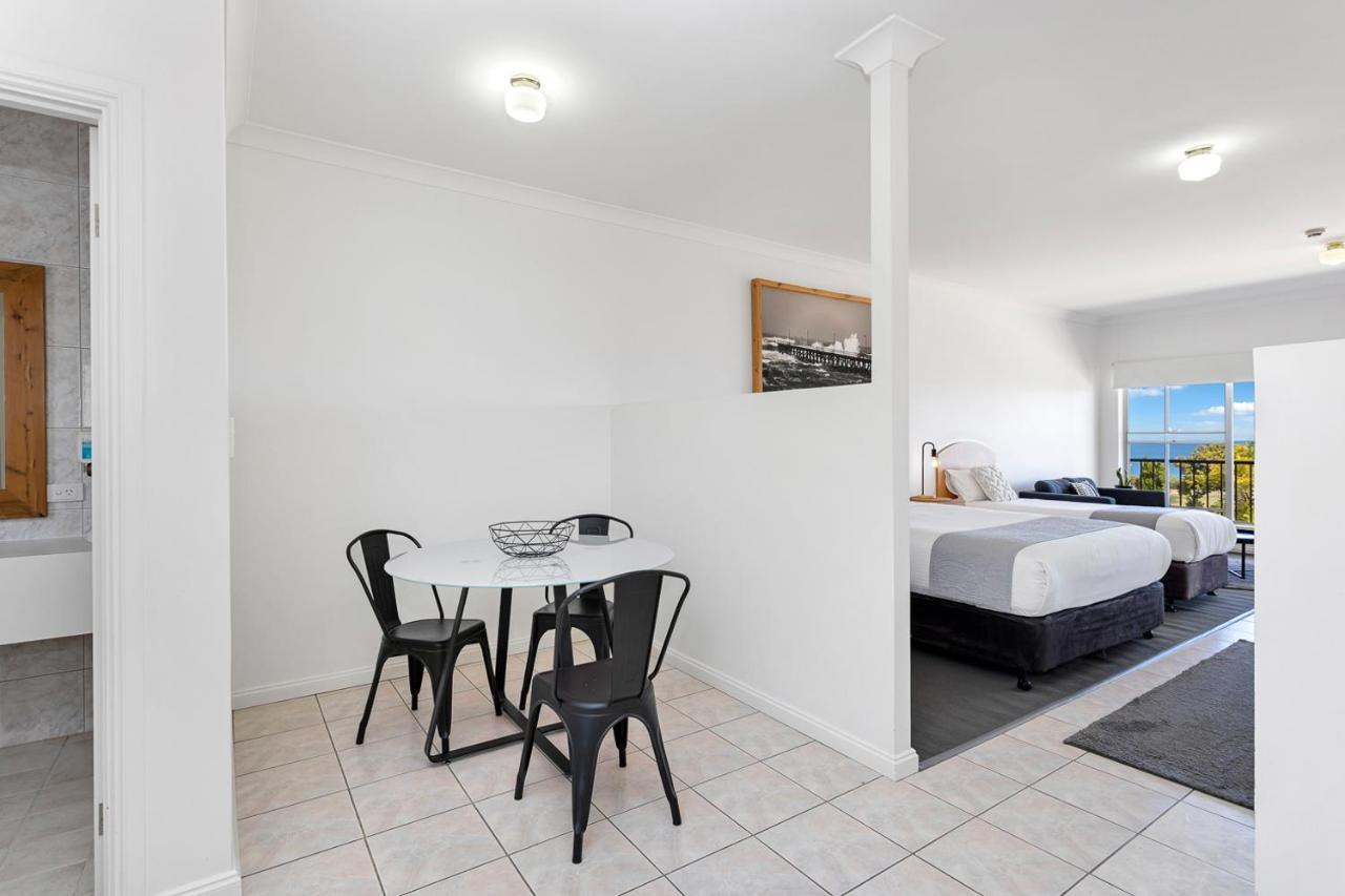 Coast Motel And Apartments Port Noarlunga Extérieur photo